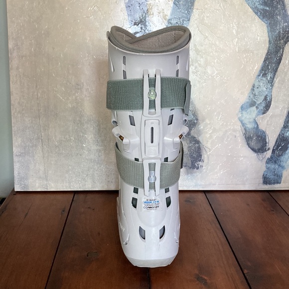 Air Boot - Picture 4 of 5